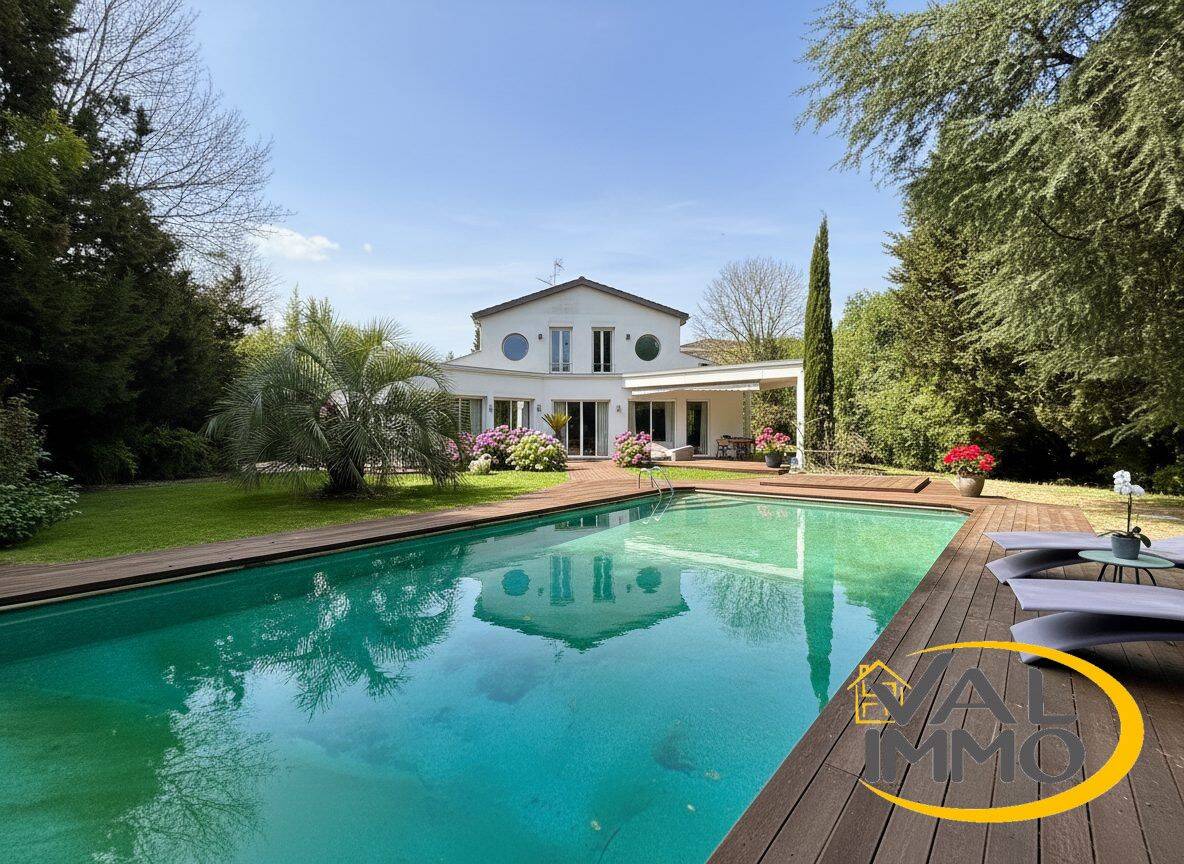 Maison 8 pièces 320 m² · à Toulouse · 320 m² · 1 095 000 €