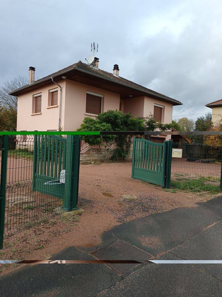 Maison 4 pièces 100 m² · à Charnay-lès-Mâcon · 100 m² · 1 225 €