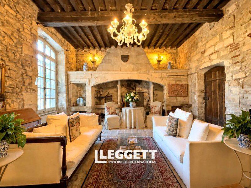Maison 7 pièces 255 m² · à Saint-Rémy-de-Provence · 255 m² · 1 550 000 €