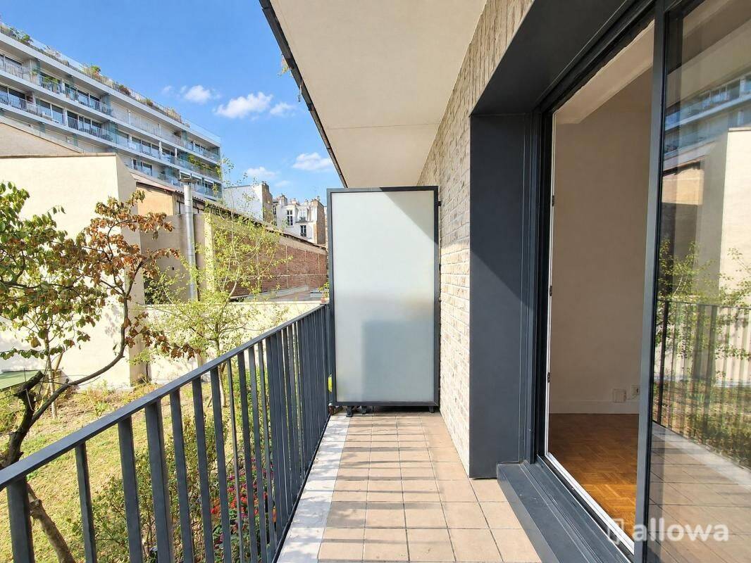 Appartement 3 pièces 64 m² · à Paris 18ème Arrondissement · 64 m² · 1 872 €/mois