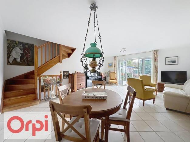 Maison à vendre 675 000 € 5 pièces 4 chambres 135 m² 225 m² de terrain Roissys Châtillon 92320