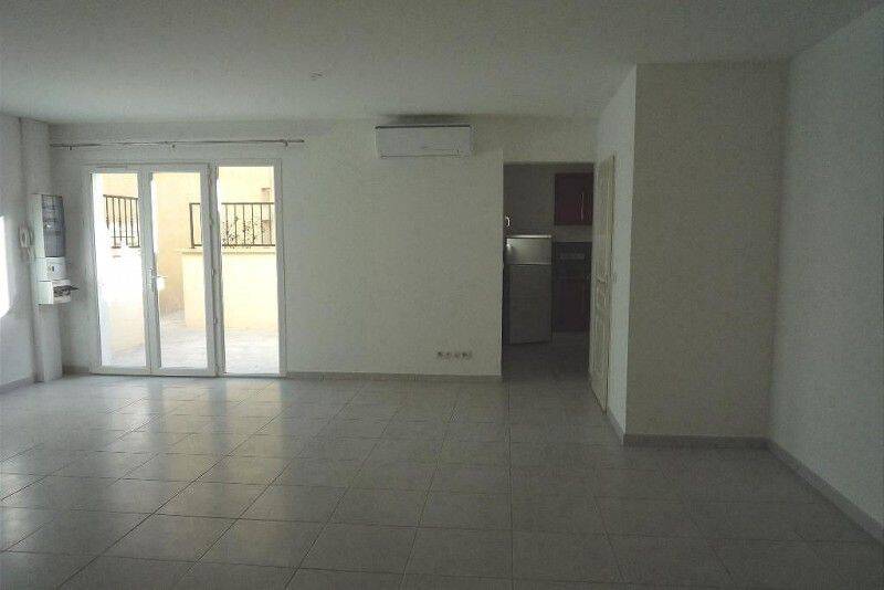Appartement 3 pièces 65 m² · à Bezouce · 65 m² · 820 €