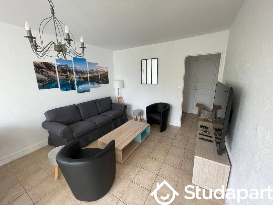 1 pièce 10 m² · à Saint-Herblain · 10 m² · 450 €