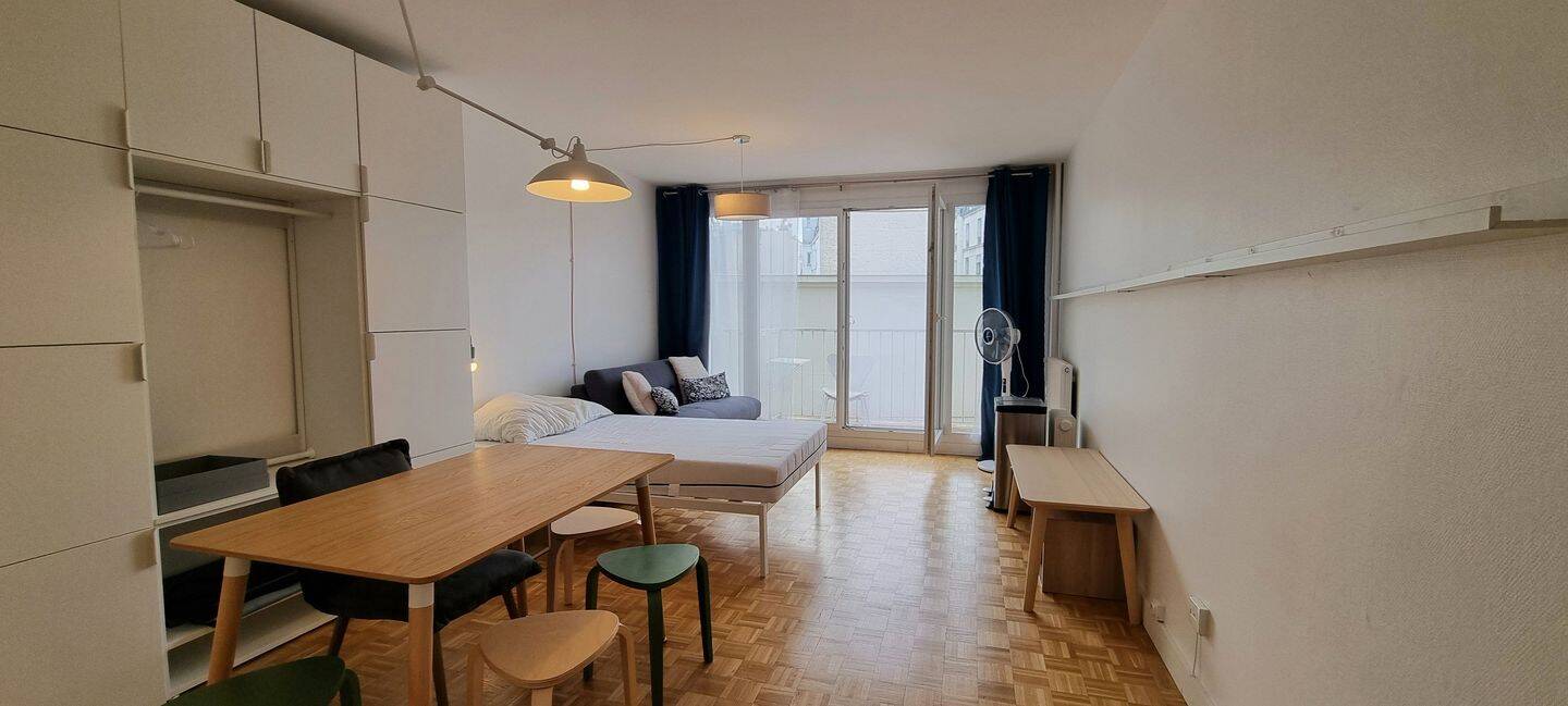 Appartement 1 pièce 28 m² · à Paris 11ème Arrondissement · 27,9 m² · 1 400 €/mois