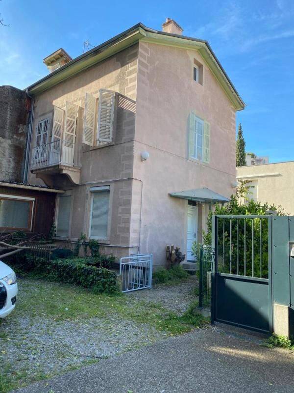 Appartement 3 pièces 80 m² · à Lyon 3ème Arrondissement · 80 m² · 977 €/mois