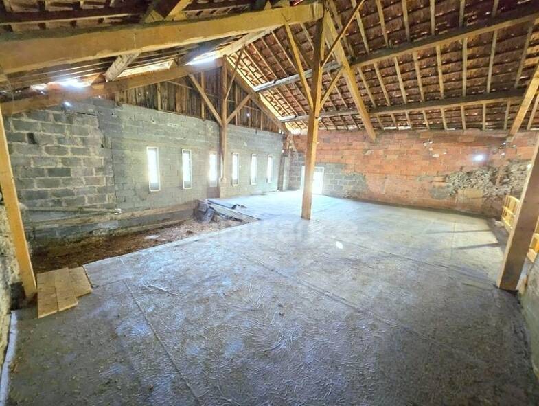 Maison de plain-pied à vendre 50 000 € 3 pièces 2 chambres 401 m² 255 m² de terrain Seychalles 63190