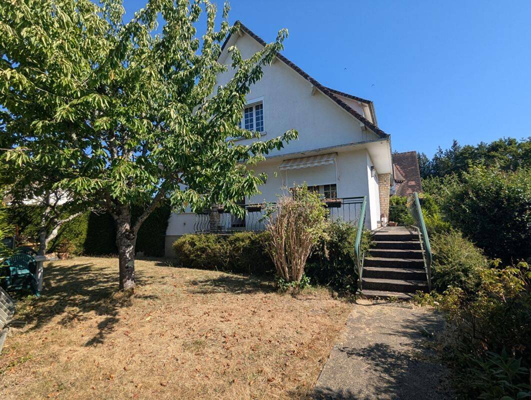 Maison 7 pièces 130 m² · à Senonches · 130 m² · 169 500 €