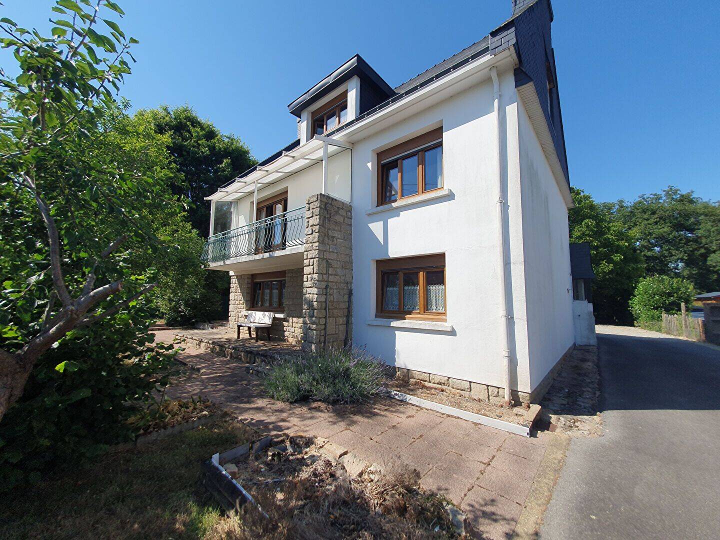 Maison 9 pièces 140 m² · à Ploeren · 140 m² · 368 450 €