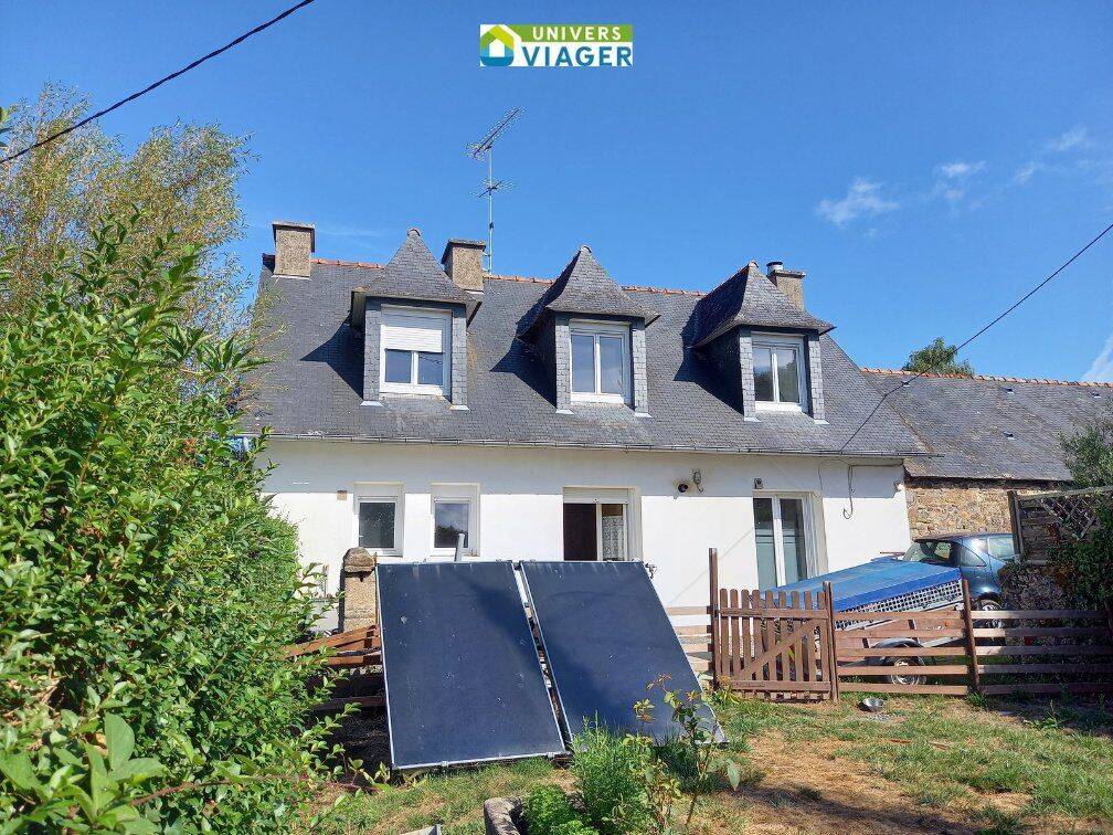 Maison 5 pièces 91 m² · à Rostrenen · 91 m² · 37 000 €