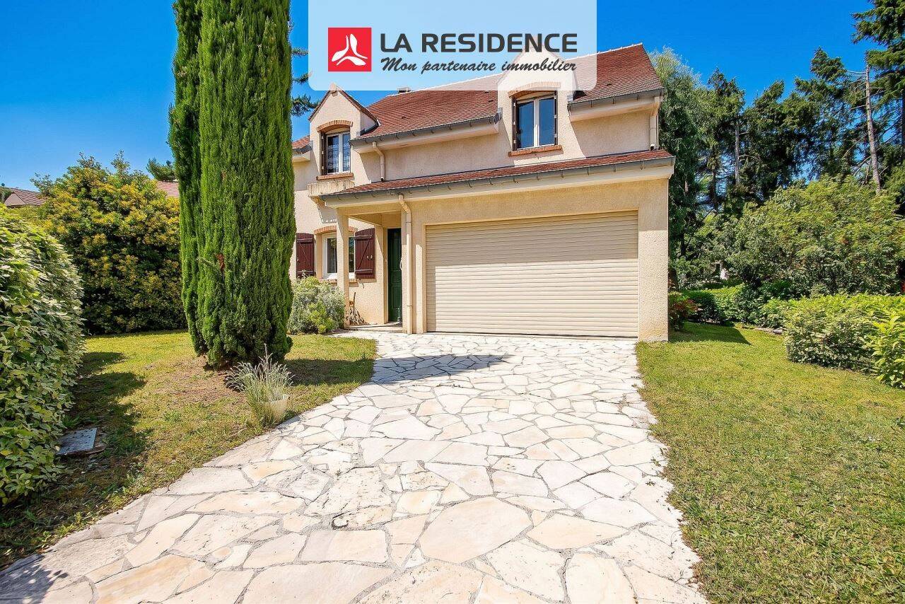 Maison 8 pièces 178 m² · à Chambourcy · 178 m² · 725 000 €