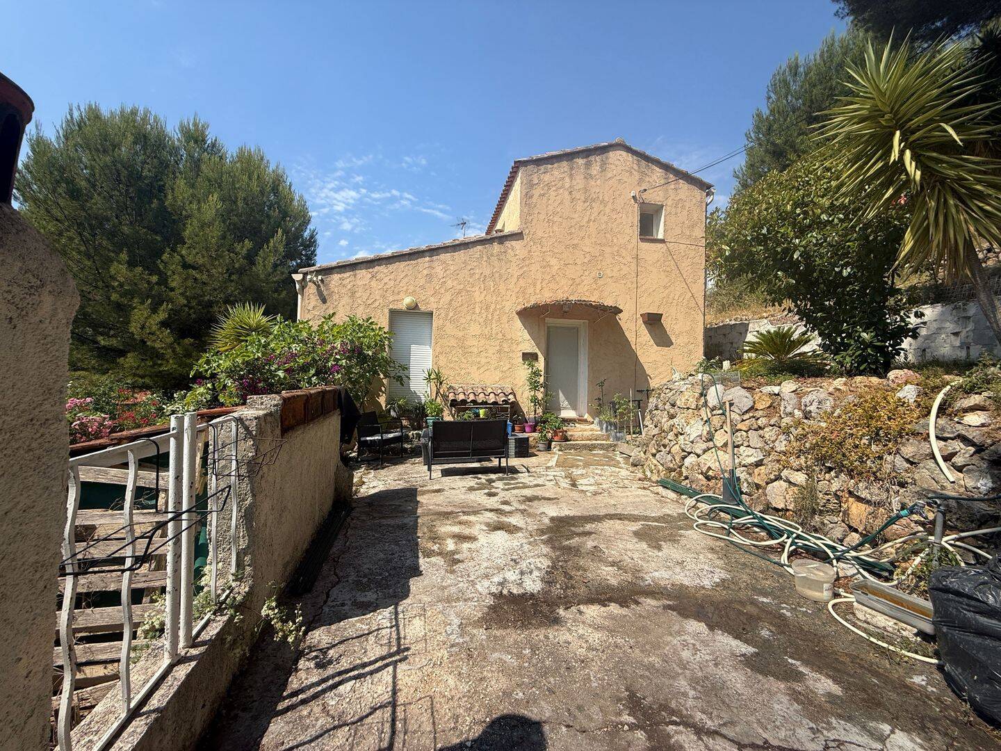 Maison 4 pièces 130 m² · à Le Revest-les-Eaux · 130 m² · 385 000 €