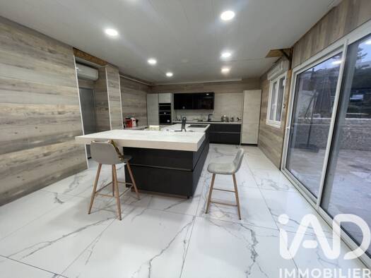 Immeuble à vendre 540 000 € 944 m² Brésis-Prés Rasclaux Alès 30100