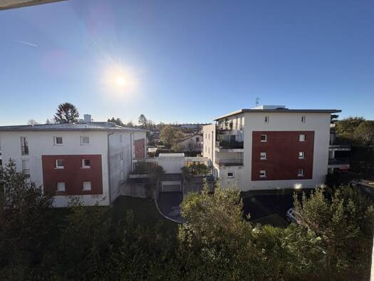 Appartement à vendre 280 000 € 4 pièces 2 chambres 78 m² 4ème étage Polo-Beyris-Saint Amand Bayonne 64100