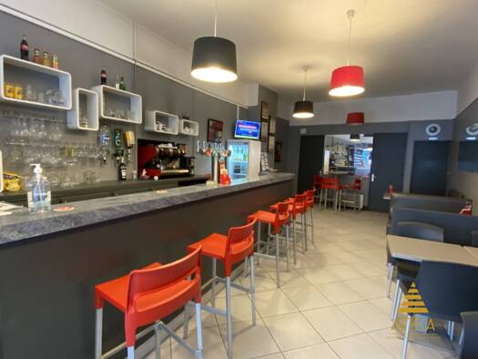 Bar / Café à vendre Fonds de commerce 76 500 € 60 m² d'espace de restauration Esward Cambrai 59400