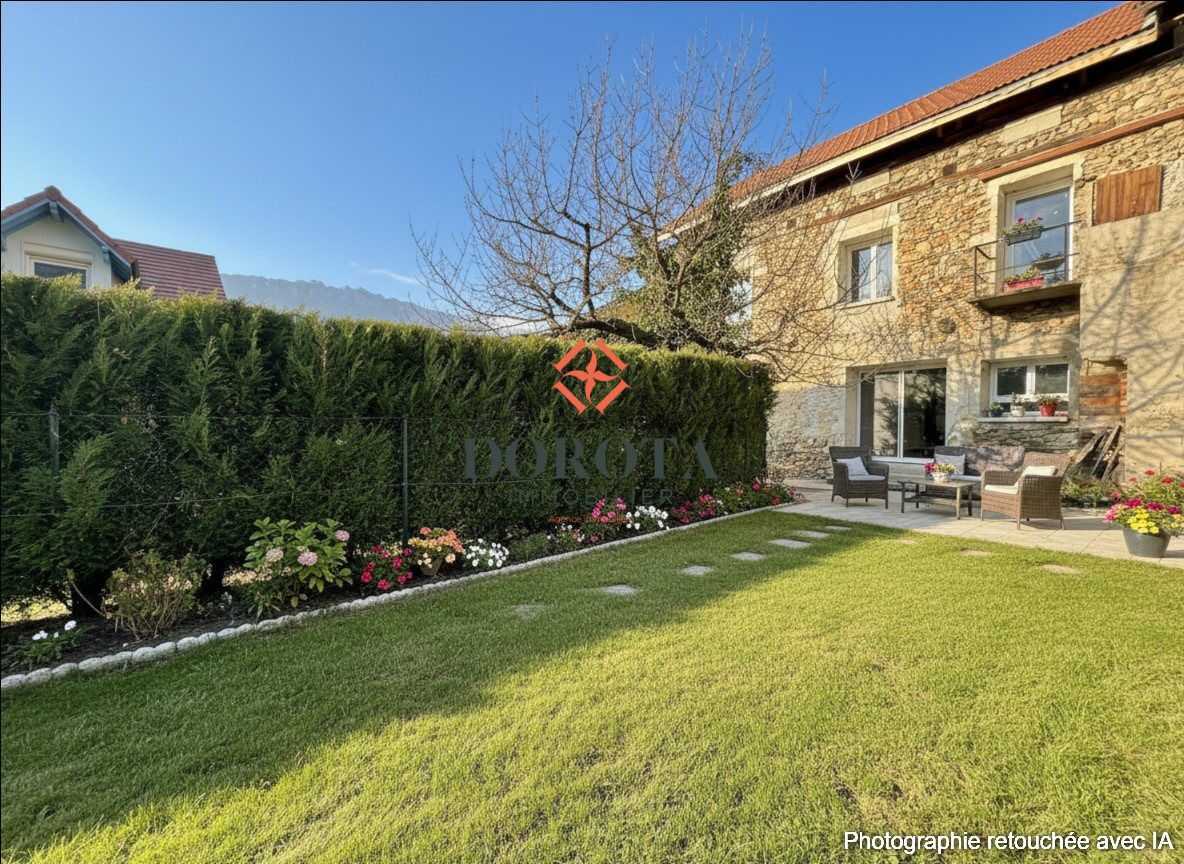 Maison 4 pièces 182 m² · à Pontcharra · 182 m² · 185 000 €