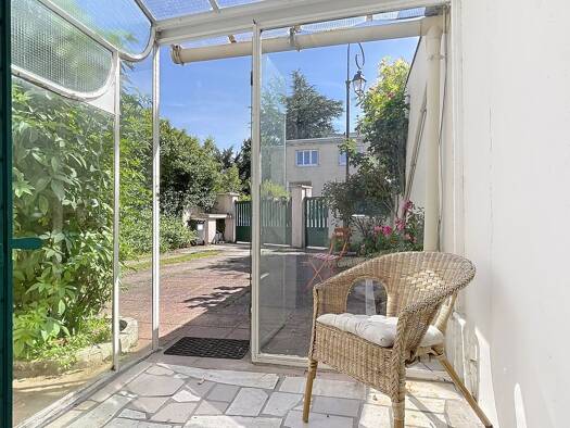 Appartement à vendre 319 000 € 2 pièces 1 chambre 49 m² RDC Montretout Saint-Cloud 92210