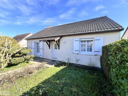 Maison de plain-pied à vendre 148 400 € 5 pièces 3 chambres 87 m² 509 m² de terrain Saint-Aignan 41110