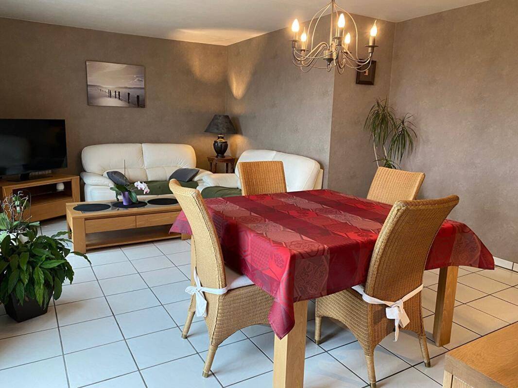 Appartement 3 pièces 75 m² · à Rouen · 74,9 m² · 910 €