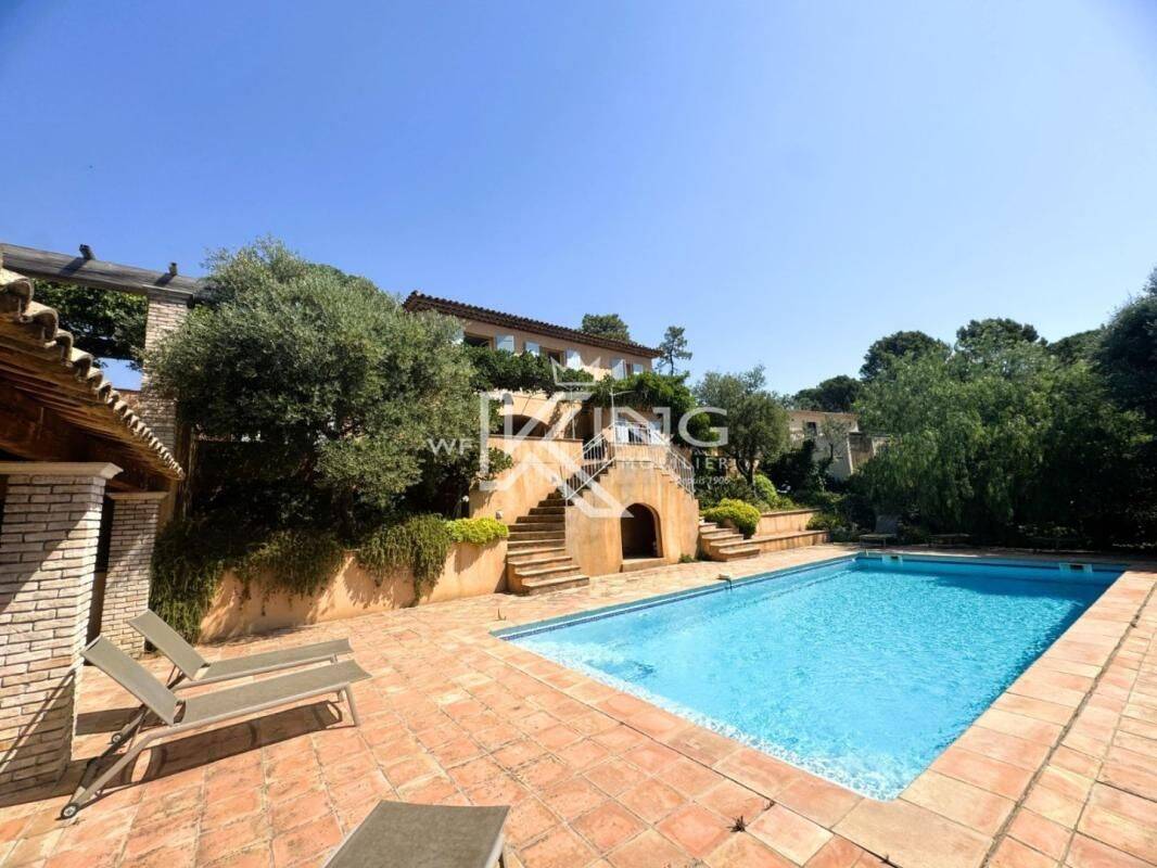 Maison 7 pièces 185 m² · à Le Plan-de-la-Tour · 185 m² · 995 000 €
