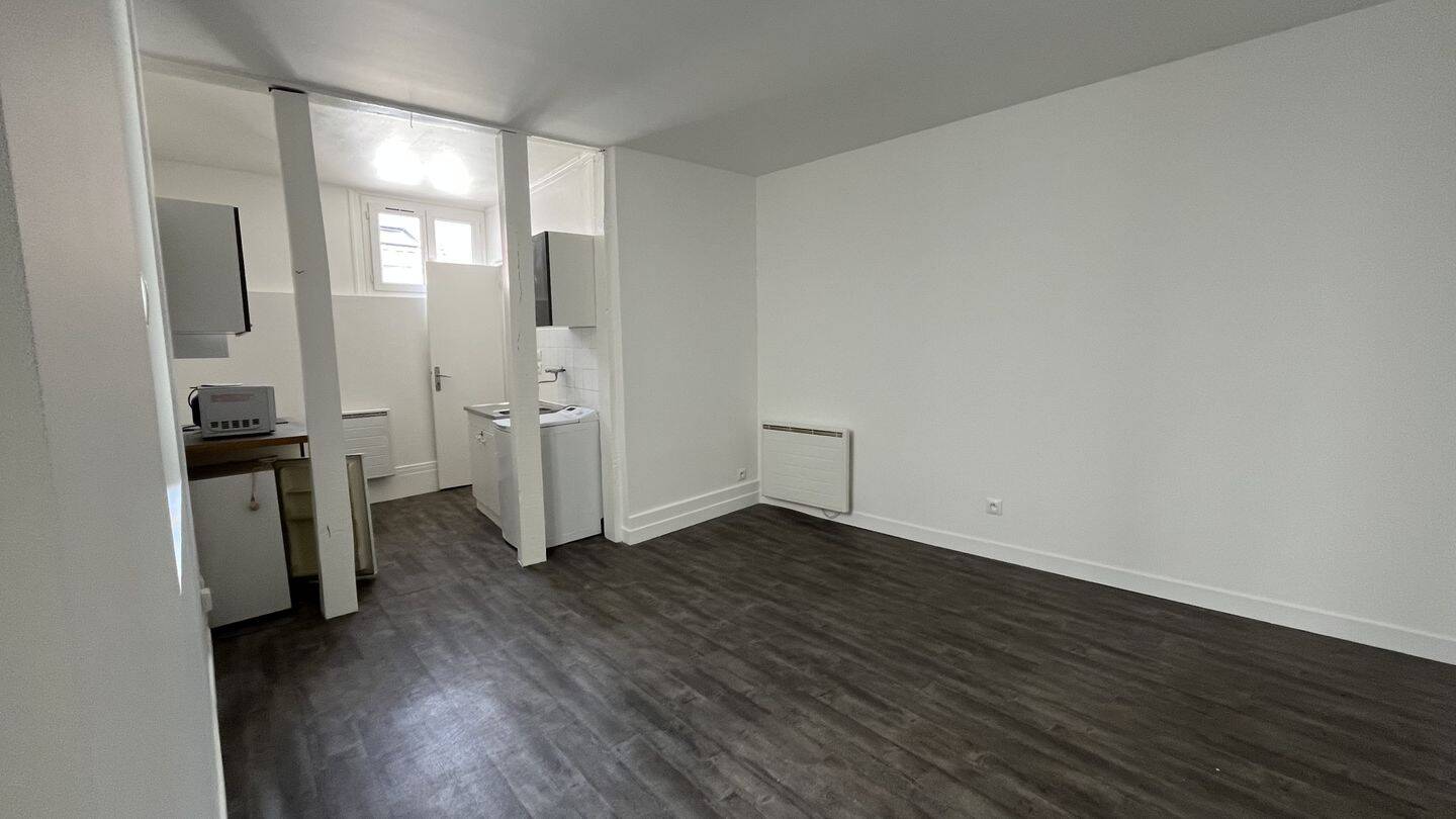 Appartement 1 pièce 24 m² · à Saint-Germain-en-Laye · 23,9 m² · 690 €