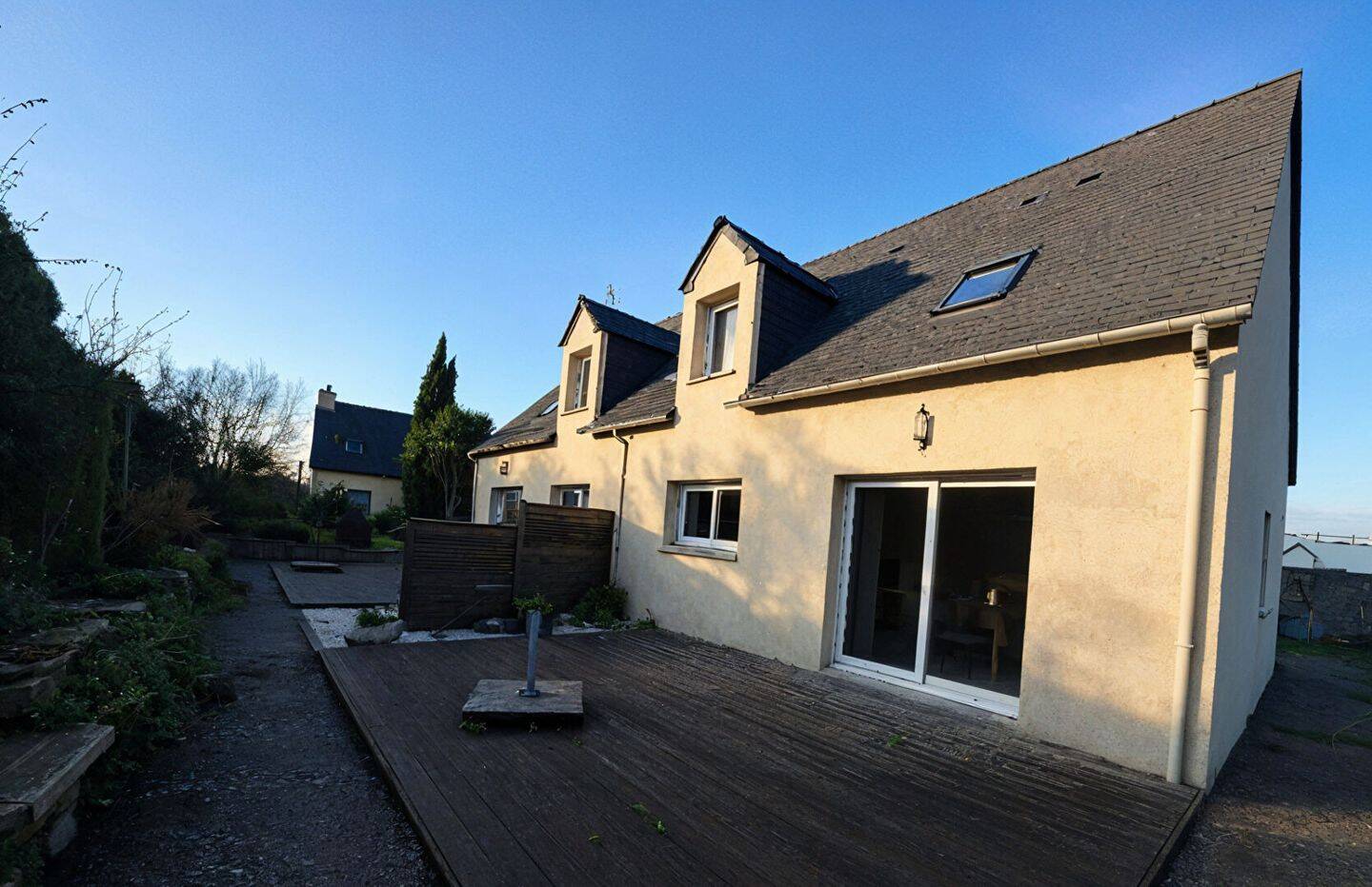 Maison 6 pièces 122 m² · à Créhen · 122,2 m² · 377 280 €