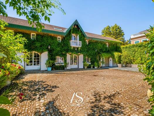 Maison à vendre 1 695 000 € 10 pièces 6 chambres 210 m² 5 000 m² de terrain Caluire-et-Cuire 69300