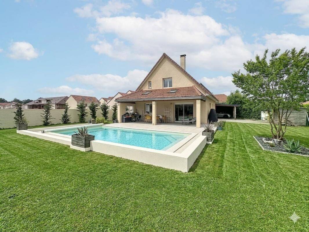 Maison 6 pièces 160 m² · à Lescar · 160 m² · 402 000 €