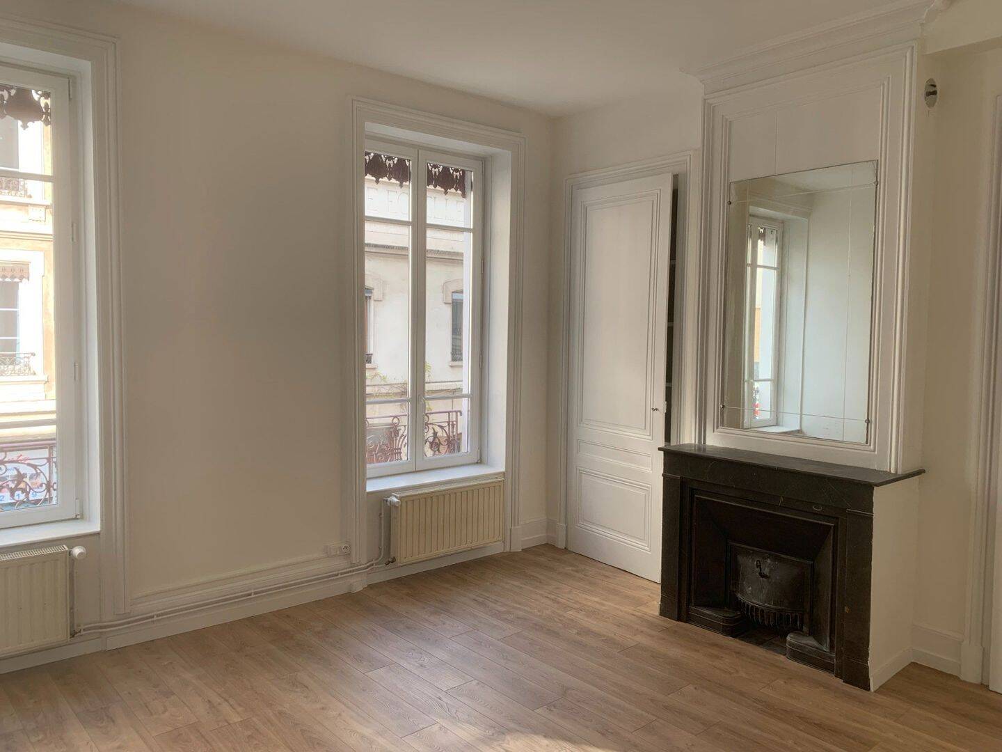 Appartement 3 pièces 74 m² · à Lyon 7ème Arrondissement · 74,5 m² · 1 111 €/mois