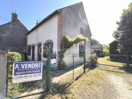 Ferme à vendre 111 000 € 4 pièces 2 chambres 70 m² 3 009 m² de terrain Coullons 45720
