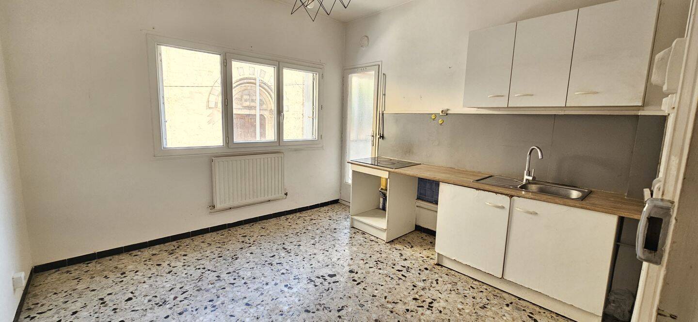 Appartement 4 pièces 90 m² · à Toulon · 89,9 m² · 210 000 €