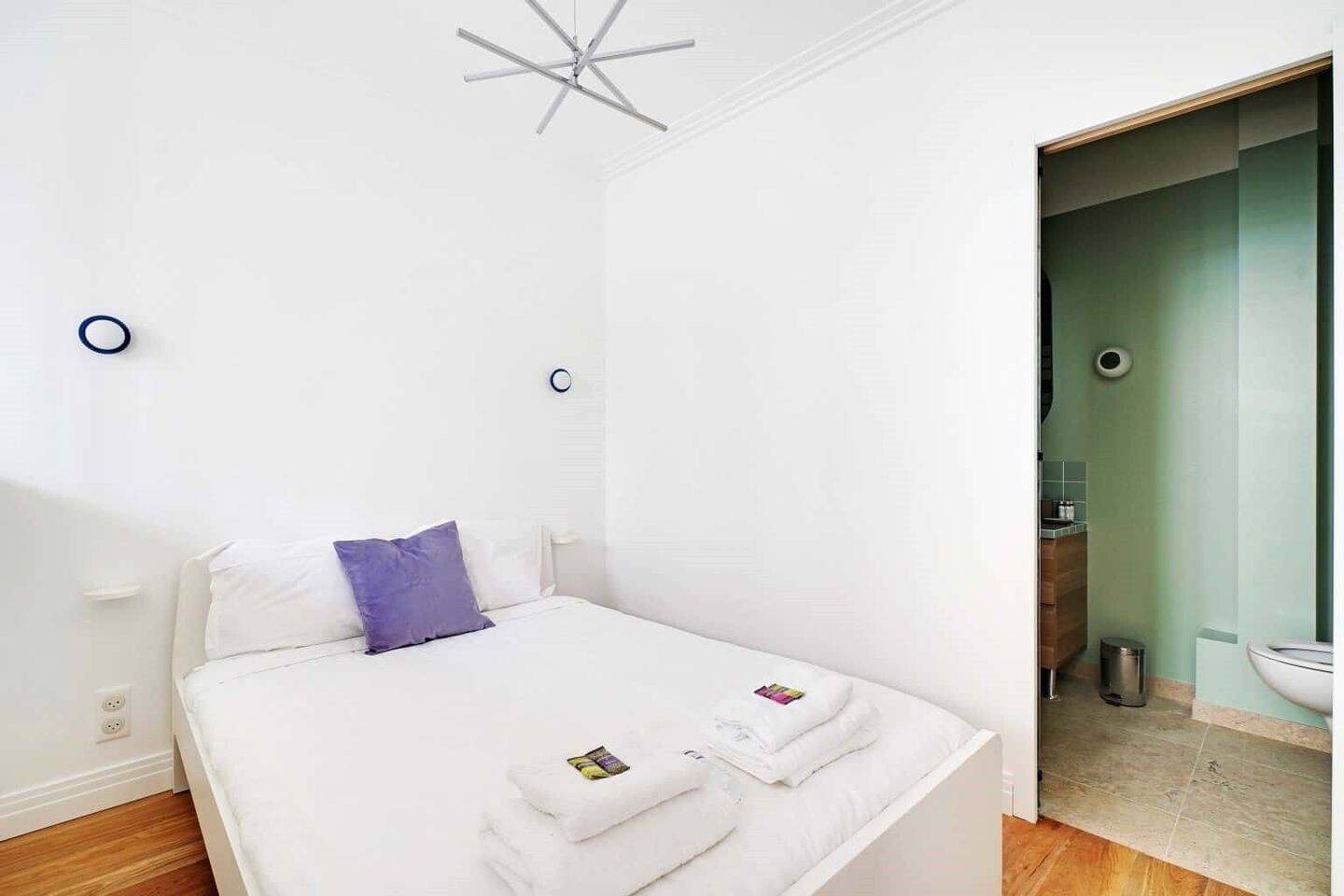 Appartement 2 pièces 32 m² · à Paris 17ème Arrondissement · 32 m² · 2 404 €