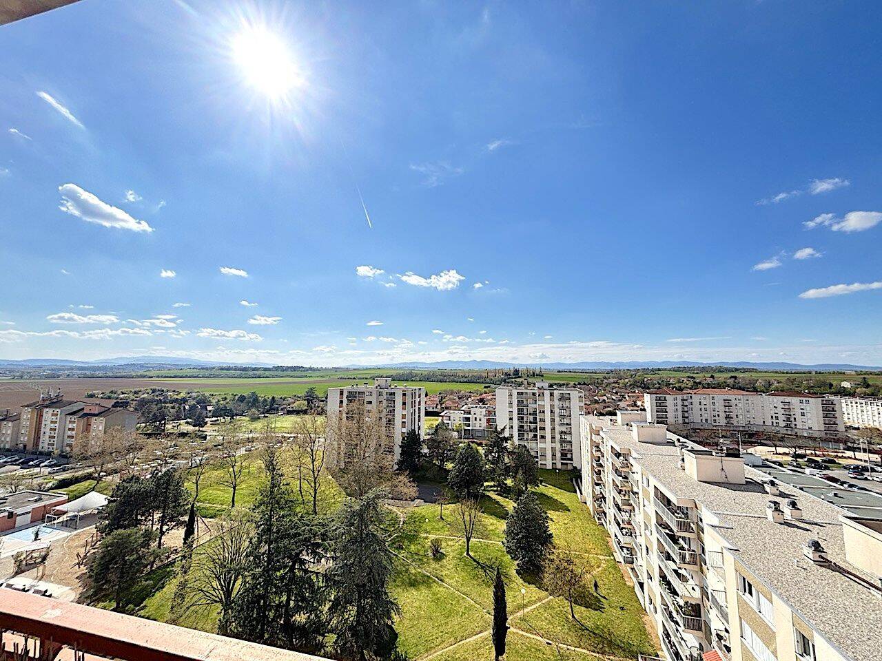 Appartement 4 pièces 90 m² · à Corbas · 90 m² · 185 000 €