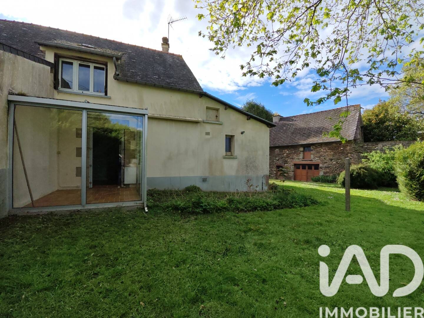 Maison 5 pièces 66 m² · à Loyat · 65,7 m² · 99 000 €