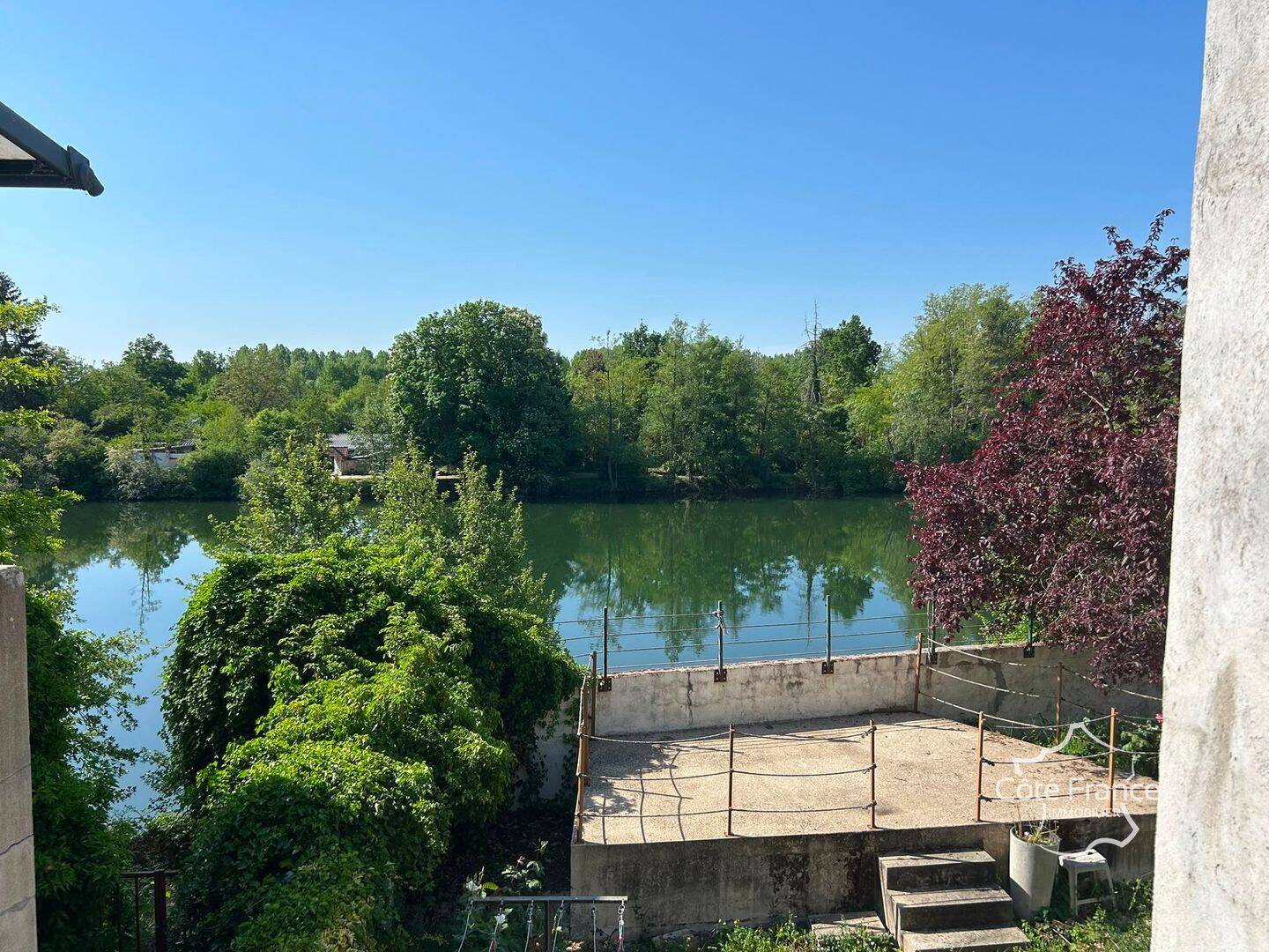 Maison 7 pièces 131 m² · à Laroche-Saint-Cydroine · 131 m² · 115 000 €