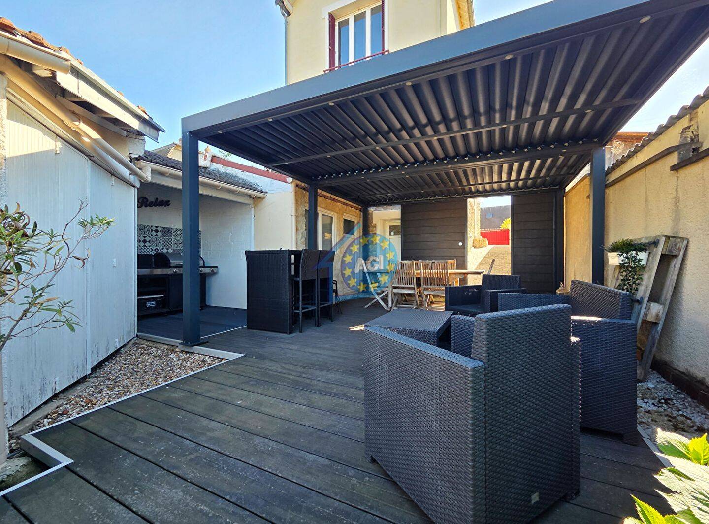 Maison 7 pièces 158 m² · à Mantes-la-Jolie · 158 m² · 350 000 €