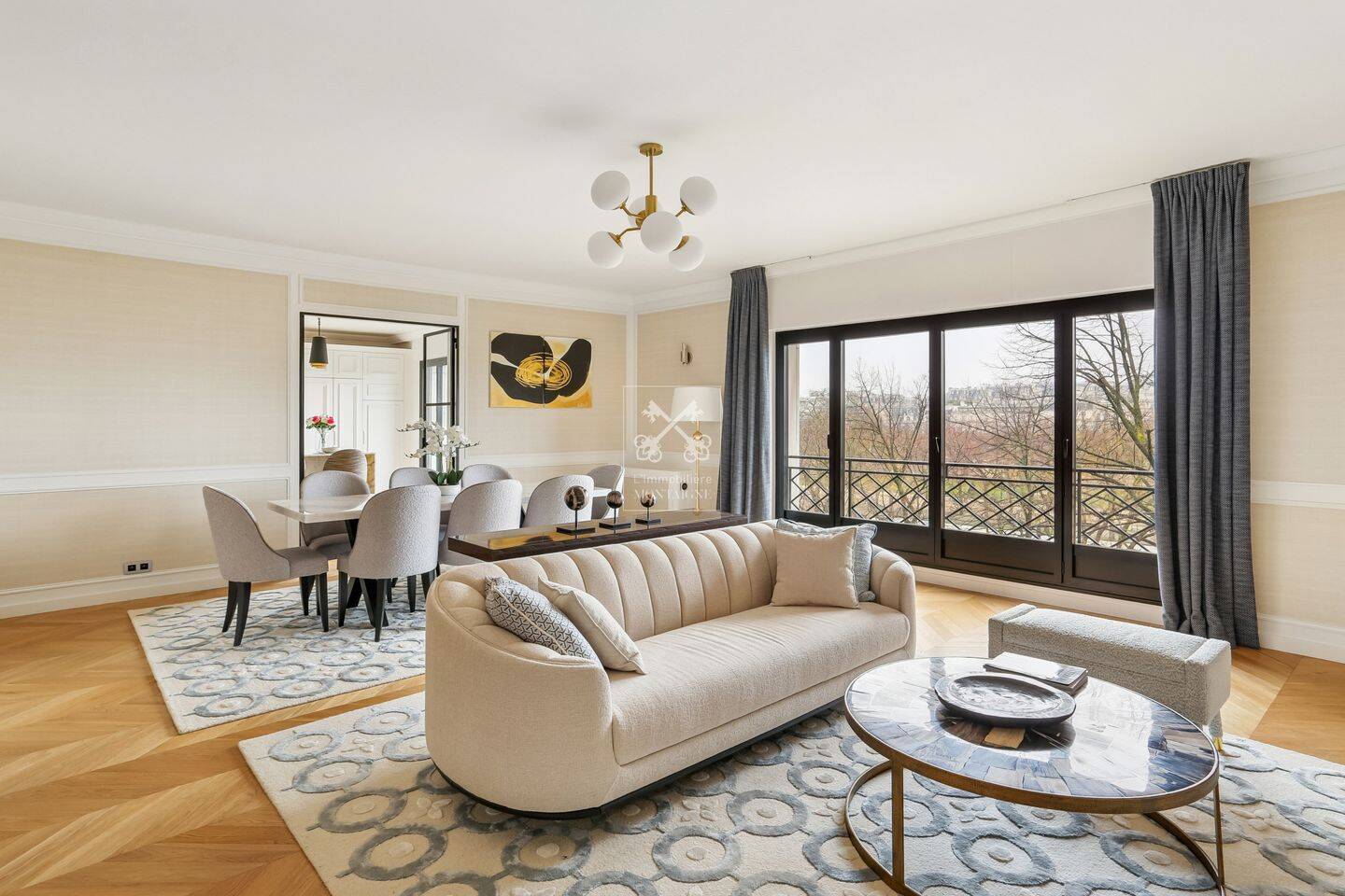 Appartement 7 pièces 266 m² · à Paris 7ème Arrondissement · 265,6 m² · 1 295 000 €