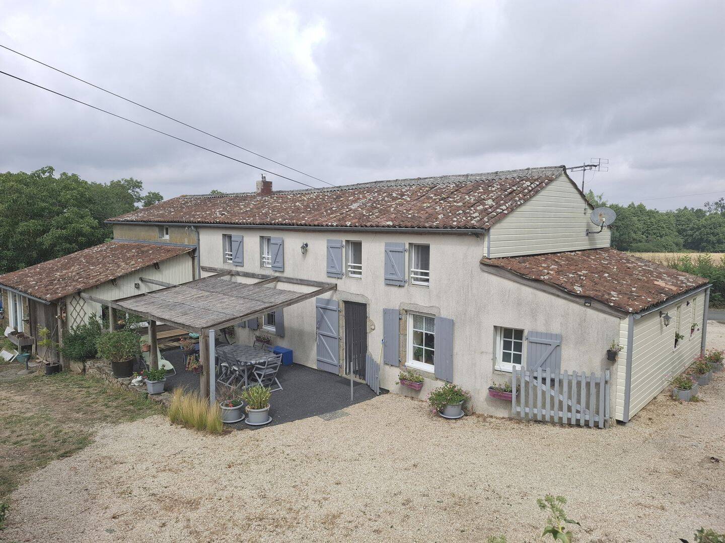 Maison 4 pièces 111 m² · à Cirières · 111 m² · 105 000 €