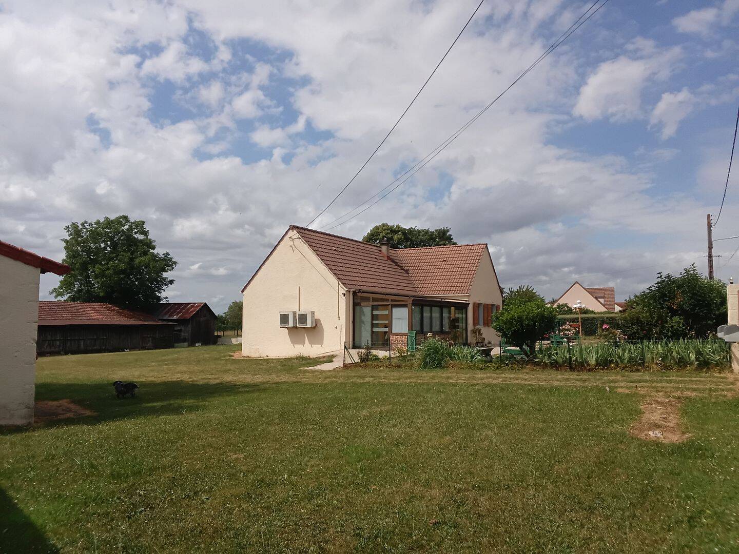 Maison 5 pièces 118 m² · à Nérondes · 117,6 m² · 120 000 €