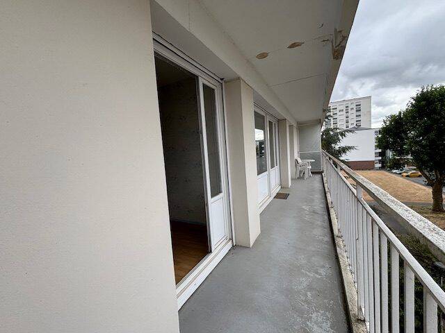 Appartement 4 pièces 73 m² · à Lisieux · 73,1 m² · 93 000 €