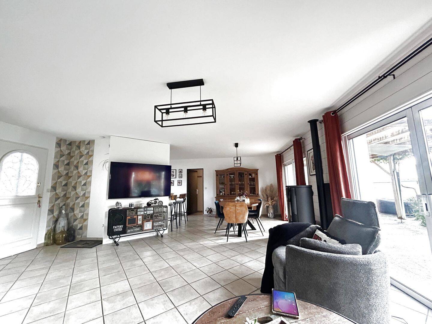 Maison 6 pièces 110 m² · à Coëx · 110 m² · 323 000 €