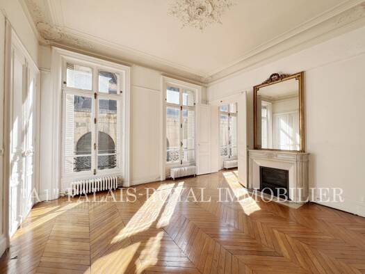 Appartement à vendre 2 250 000 € 5 pièces 3 chambres 133,6 m² Étage 2/5 Paris 1er arrondissement 75001