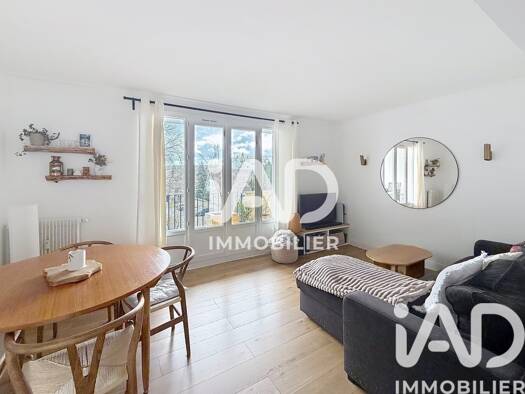 Appartement à vendre 217 000 € 3 pièces 2 chambres 61 m² Étage 3/4 Nord Les Clayes-sous-Bois 78340