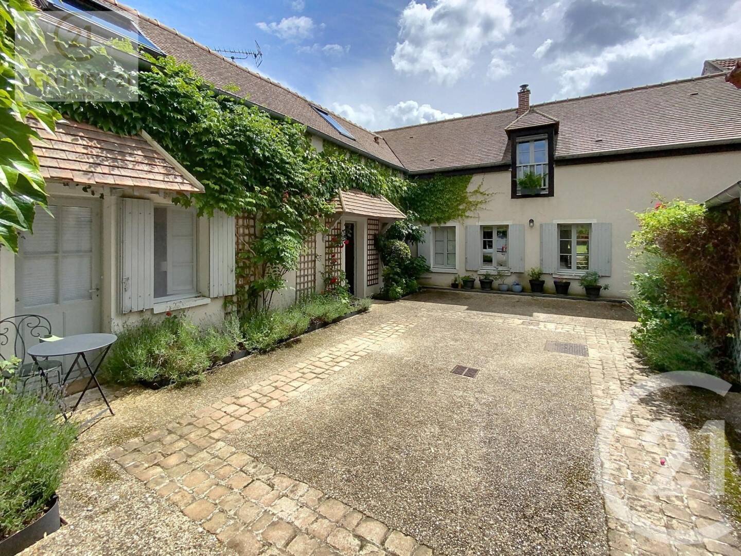 Maison 7 pièces 181 m² · à Moisson · 180,5 m² · 499 000 €