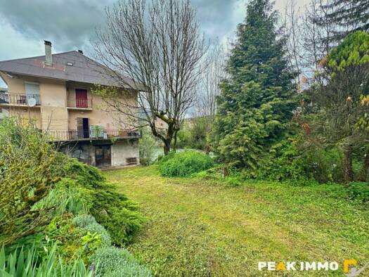 Maison à vendre 210 000 € 4 pièces 2 chambres 250 m² 394 m² de terrain Lescheraines 73340