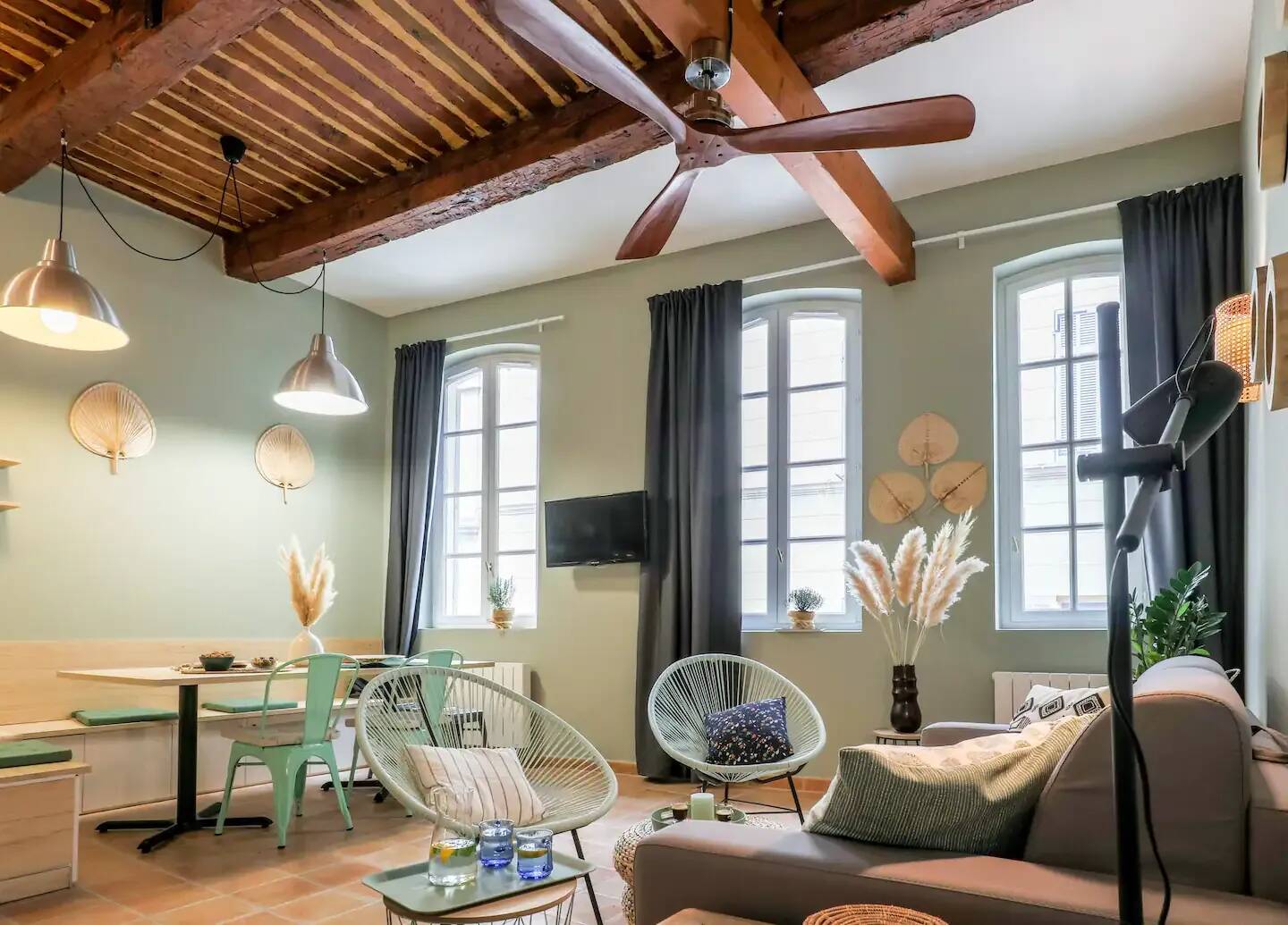Appartement 3 pièces 57 m² · à Marseille 1er Arrondissement · 57 m² · 1 350 €/mois
