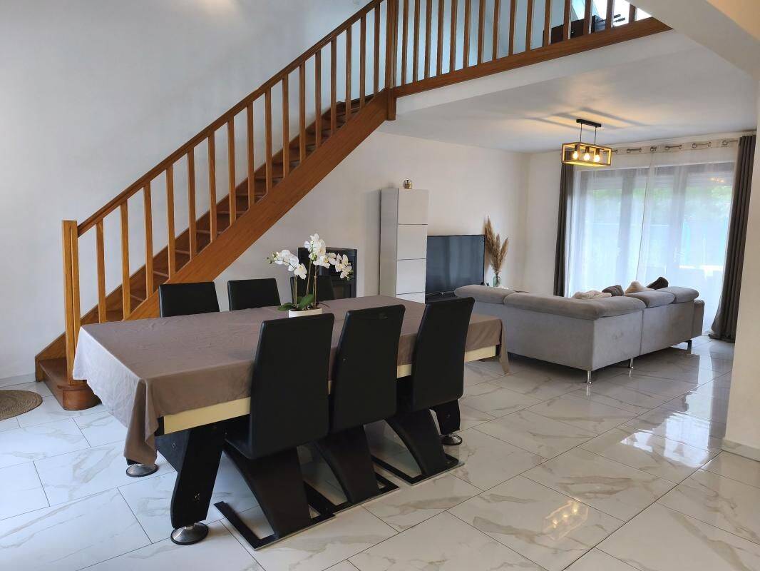 Maison 6 pièces 155 m² · à Frelinghien · 155 m² · 479 800 €