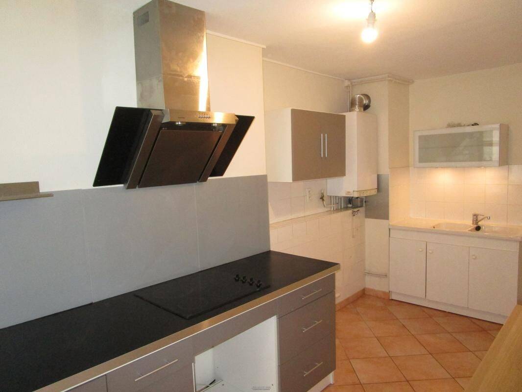 Appartement 3 pièces 82 m² · à Lyon 6ème Arrondissement · 82 m² · 1 420 €/mois