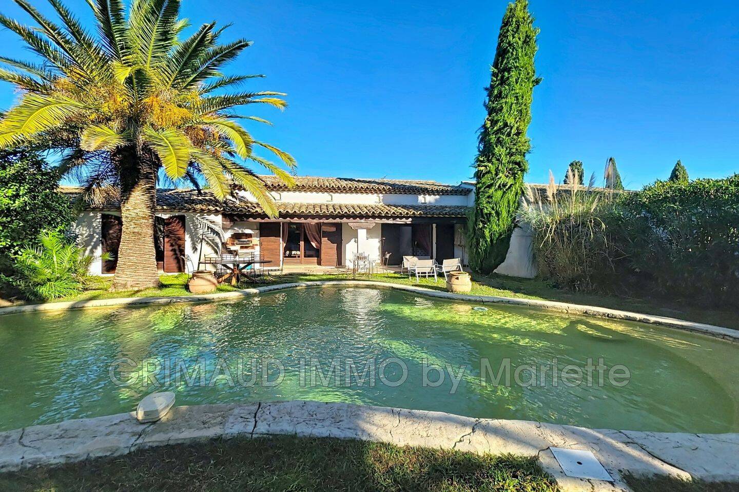 Maison 8 pièces 236 m² · à Grimaud · 235,8 m² · 1 850 000 €