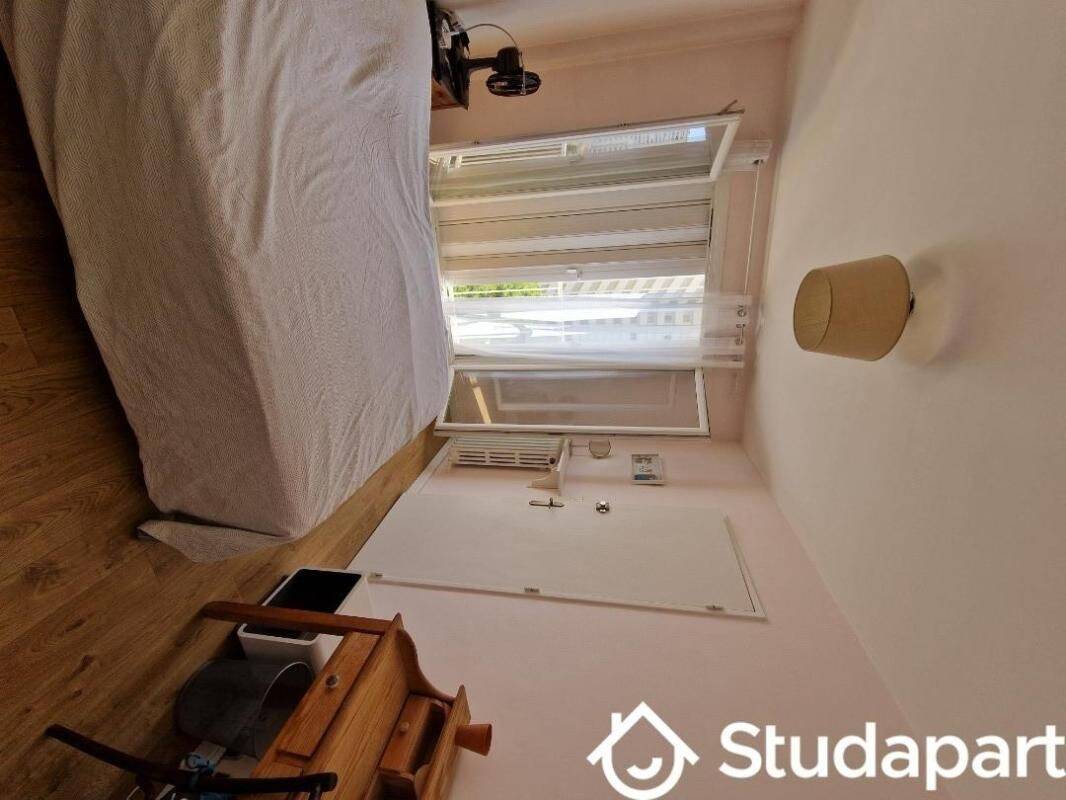 1 pièce 9 m² · à Toulon · 9 m² · 470 €/mois
