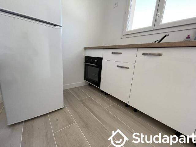 Appartement 2 pièces 28 m² · à Éguilles · 28 m² · 895 €